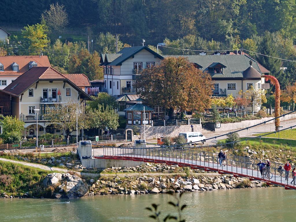 Mosthaeusl Wernstein am Inn Buitenkant foto