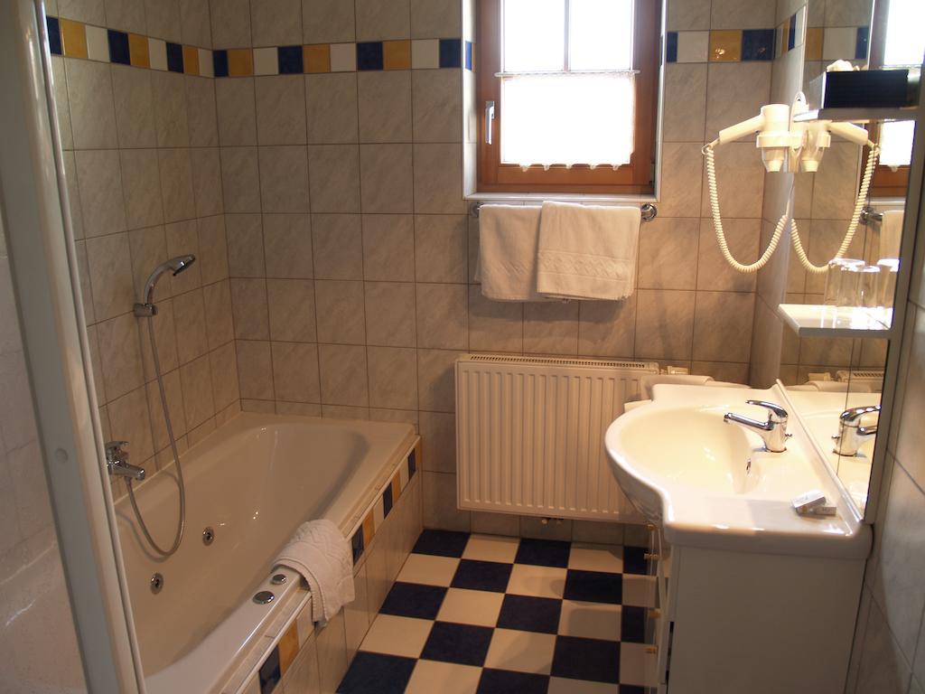 Mosthaeusl Wernstein am Inn Kamer foto